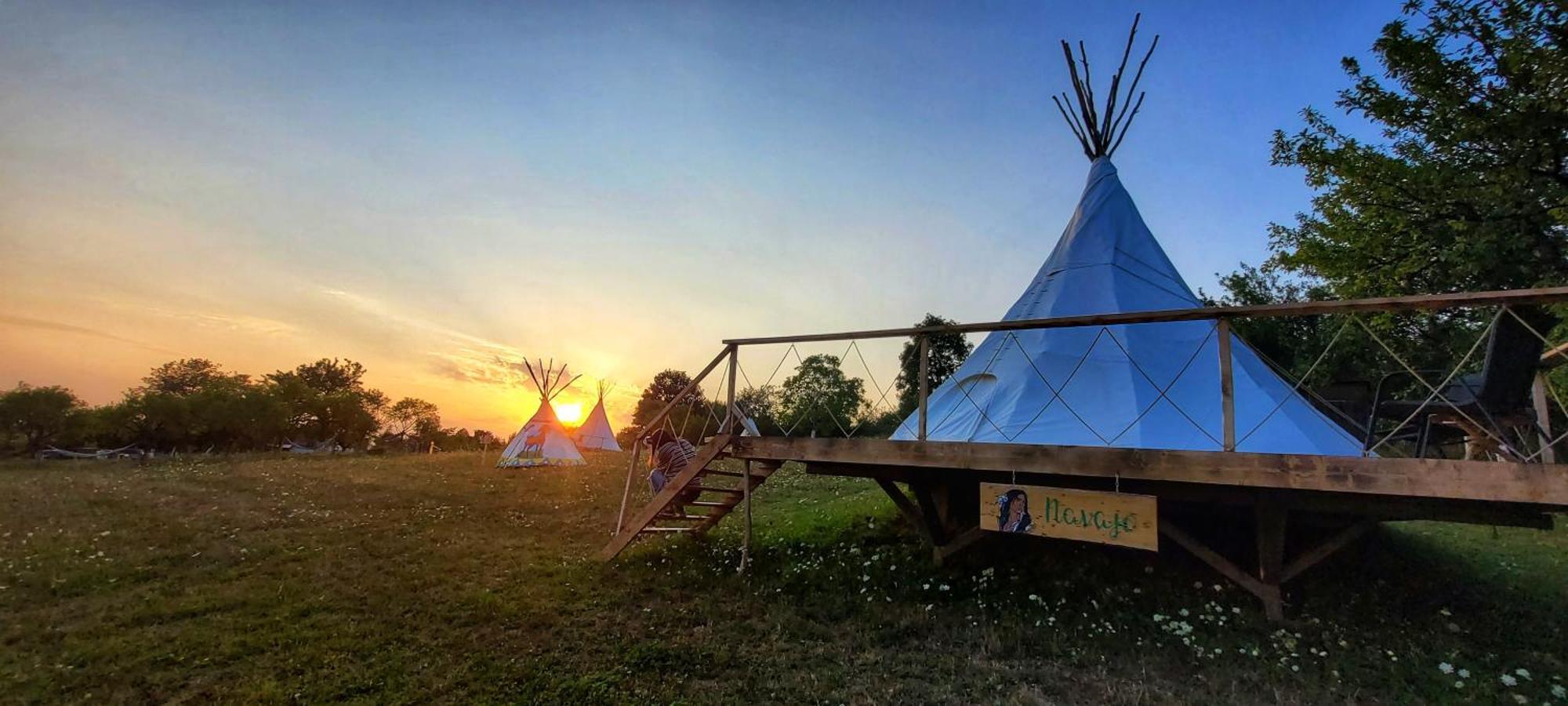 Hotel Langaland Glamping Susenii Birgaului Esterno foto